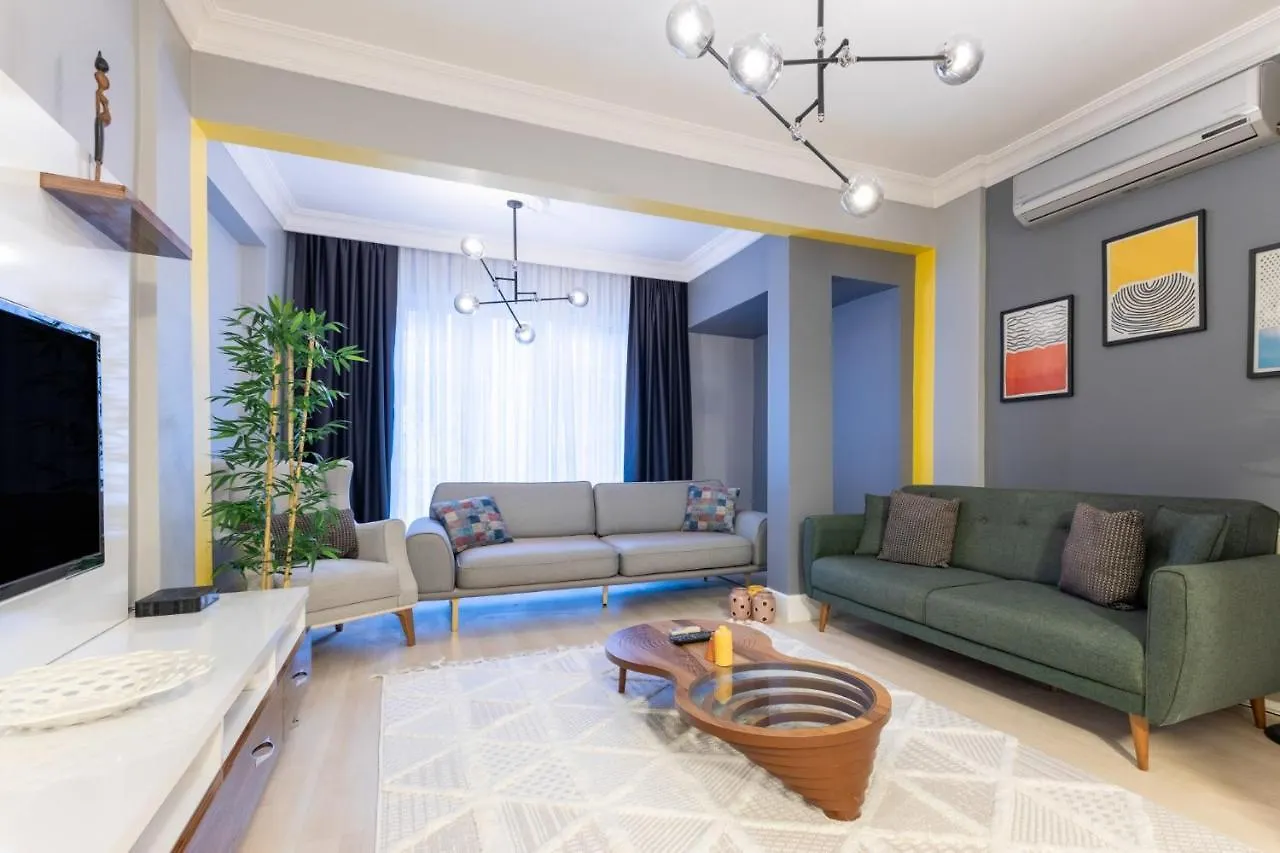 Modern Apartment Near Osmanbey Metro Station Istanbul